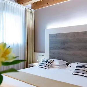 Hotell Alexander, Mestre
